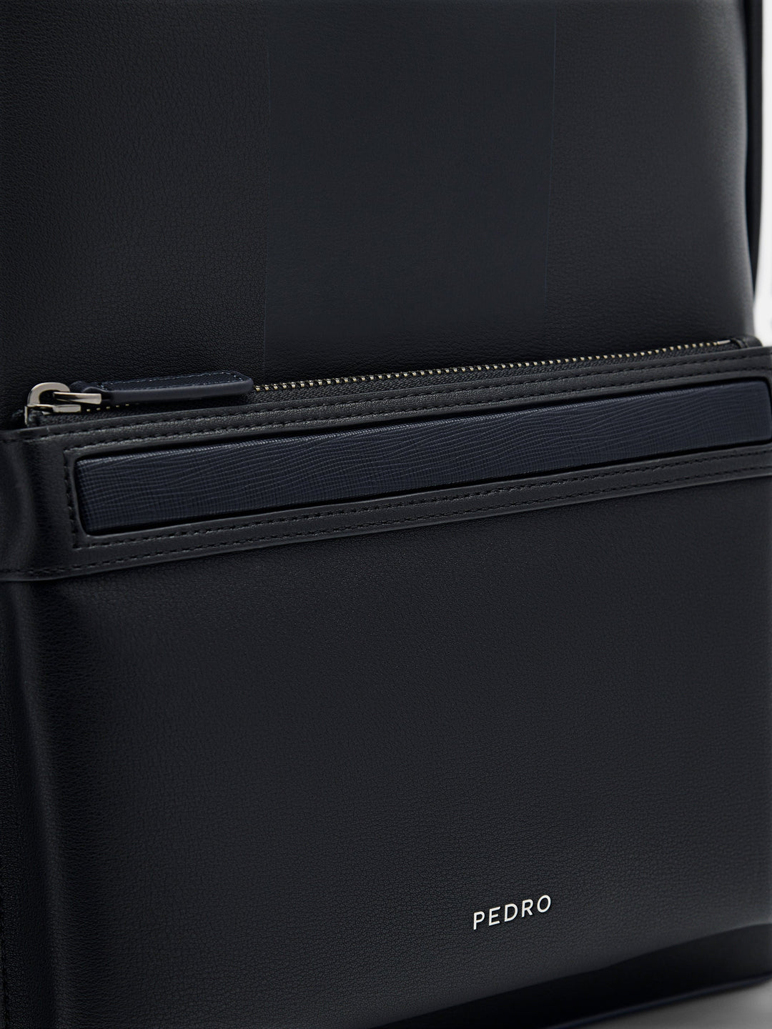 James Backpack – PEDRO